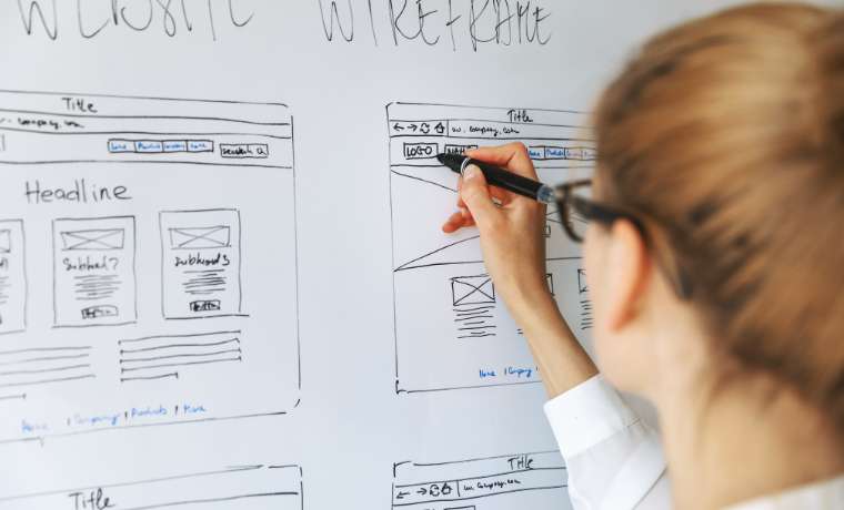 ux UX